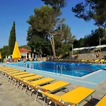 Mobilheim Auf Dem Huegel Mit Pool